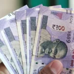 चार्जिंग में लगे मोबाइल में ब्लास्ट से ट्रेन में लगी आग, बिहार लौट रहे यात्रियों में मची अफरातफरी