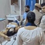 आध्यात्मिक सफर पर ऋषिकेश निकले 74 साल के रजनीकांत, रोड पर पत्तल में खाते नजर आए खाना, सादगी देख आप भी करेंगे तारीफ