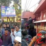 असम में हिंसा की आग, कार्बी आंगलोंग में प्रदर्शन के दौरान आगजनी, पुलिस ने की फायरिंग; 3 घायल